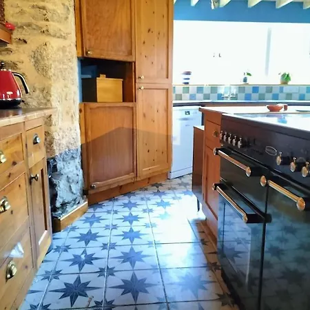 Open Plan 3 Bedrooms Cornish Stone House Сasa de vacaciones St Austell