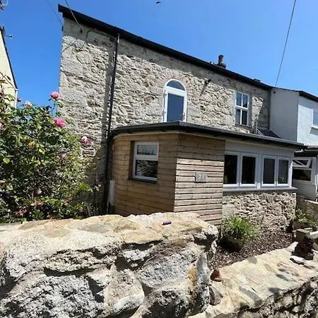 Open Plan 3 Bedrooms Cornish Stone House Holiday home St Austell